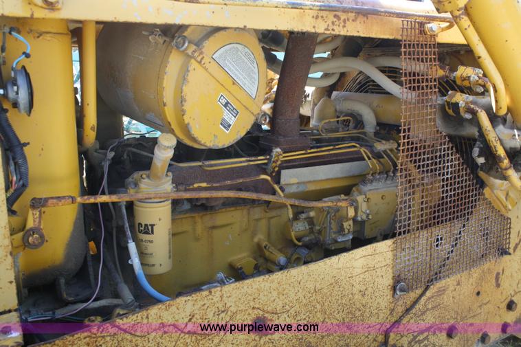image for item B6585 1975 Caterpillar D5 dozer
