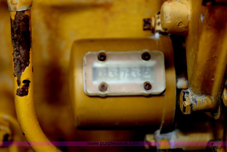 image for item B6585 1975 Caterpillar D5 dozer