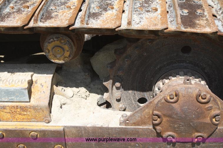 image for item B6585 1975 Caterpillar D5 dozer