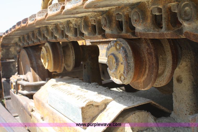 image for item B6585 1975 Caterpillar D5 dozer