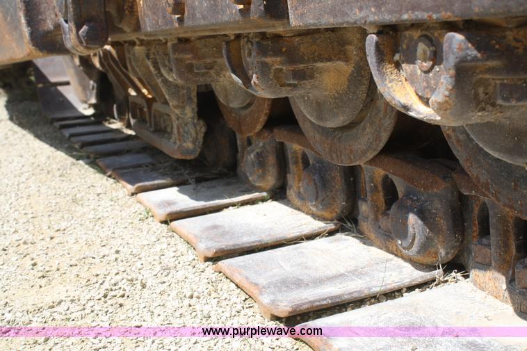 image for item B6585 1975 Caterpillar D5 dozer