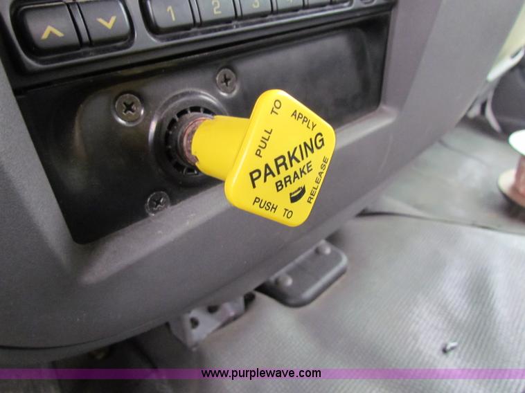 image for item B7225 2006 GMC T8500 paint striper truck