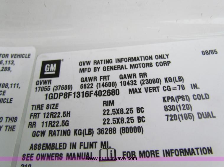 image for item B7225 2006 GMC T8500 paint striper truck