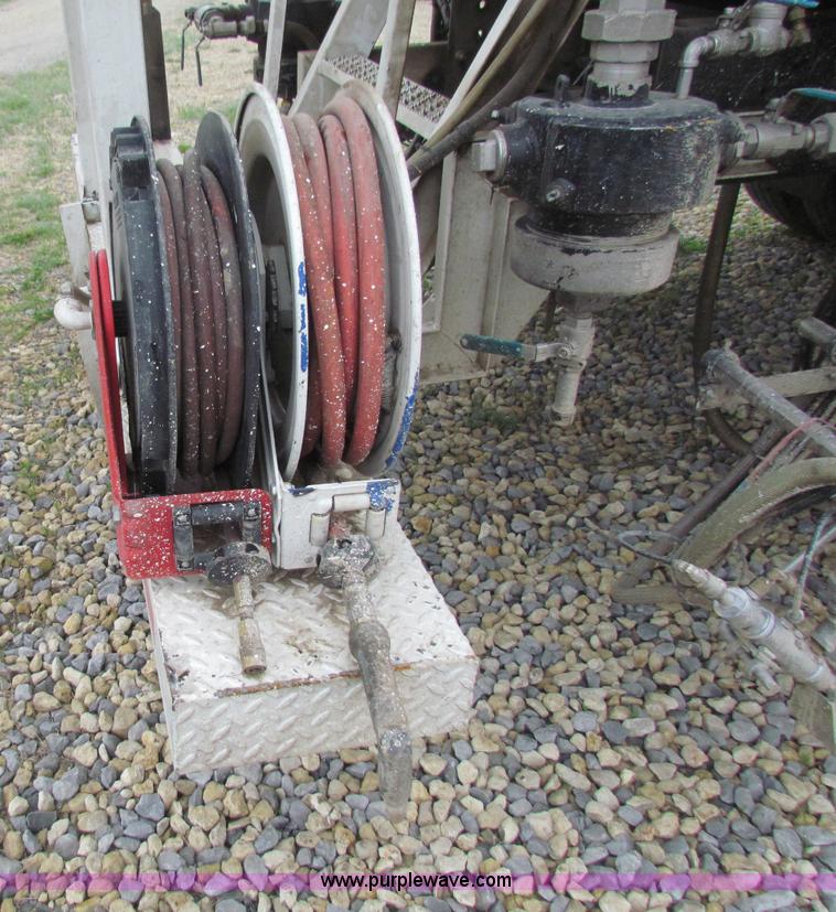 image for item B7225 2006 GMC T8500 paint striper truck