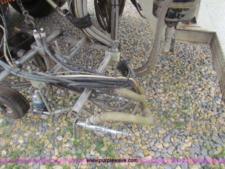 image for item B7225 2006 GMC T8500 paint striper truck