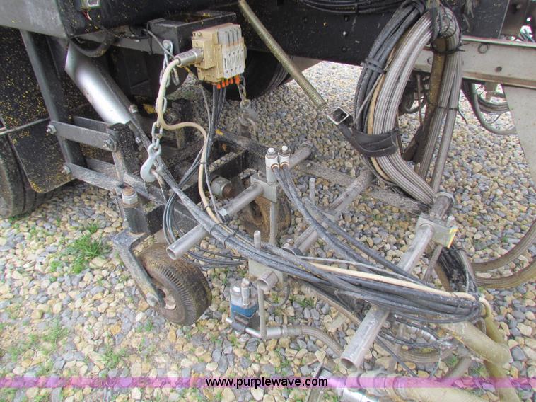 image for item B7225 2006 GMC T8500 paint striper truck