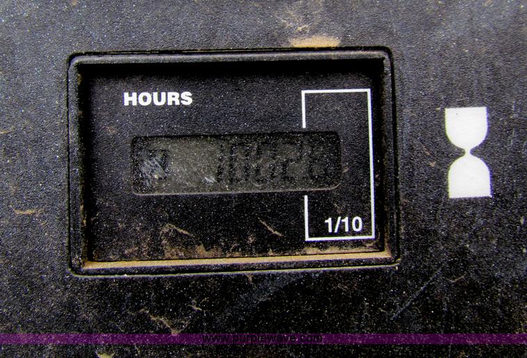 image for item B7225 2006 GMC T8500 paint striper truck