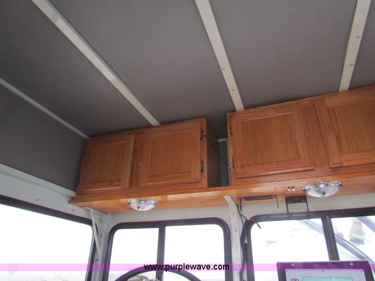 image for item B7225 2006 GMC T8500 paint striper truck