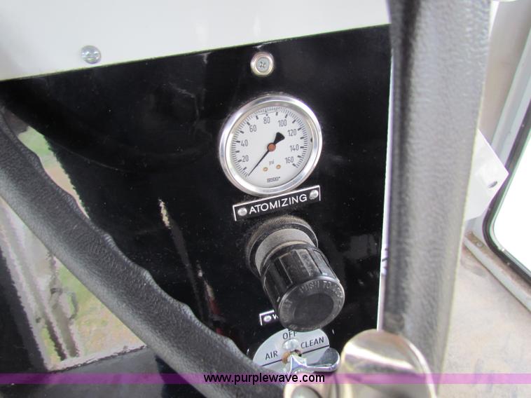 image for item B7225 2006 GMC T8500 paint striper truck