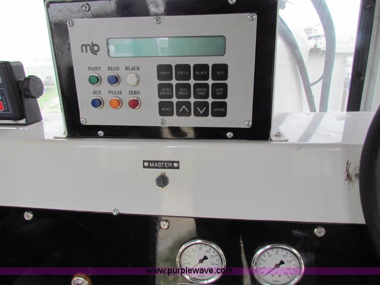 image for item B7225 2006 GMC T8500 paint striper truck