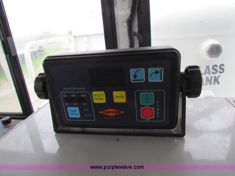 image for item B7225 2006 GMC T8500 paint striper truck