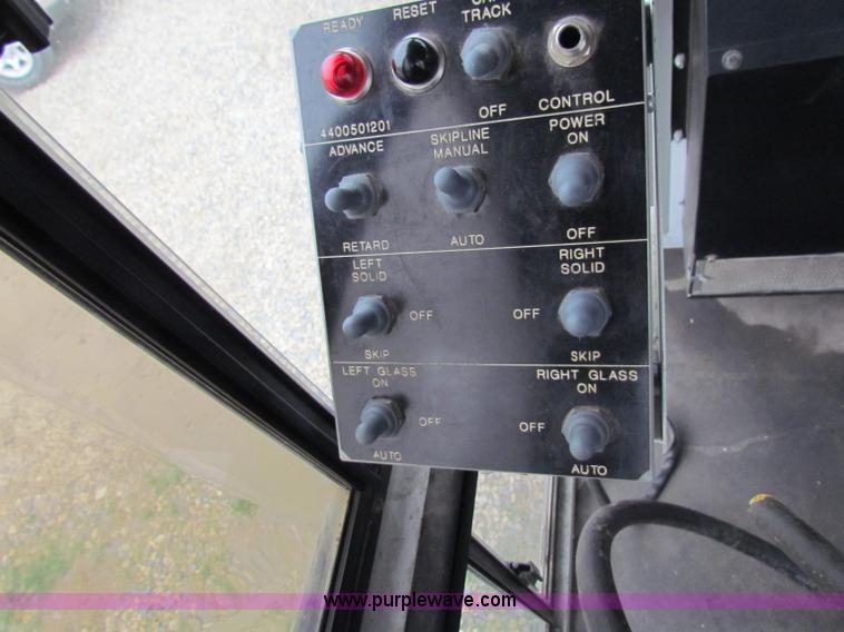 image for item B7225 2006 GMC T8500 paint striper truck