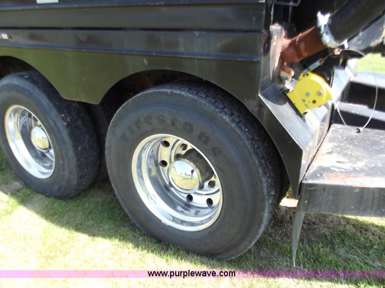 image for item B9207 1988 White WCA 647 vac truck