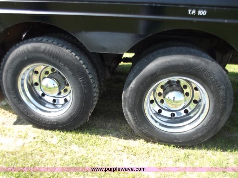 image for item B9207 1988 White WCA 647 vac truck