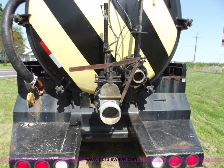 image for item B9207 1988 White WCA 647 vac truck