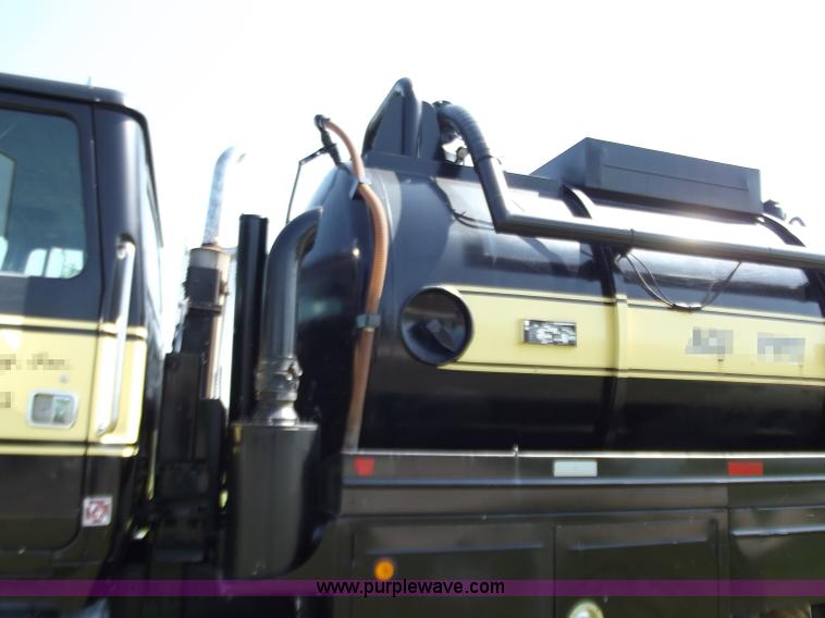 image for item B9207 1988 White WCA 647 vac truck