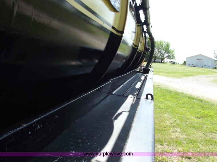 image for item B9207 1988 White WCA 647 vac truck