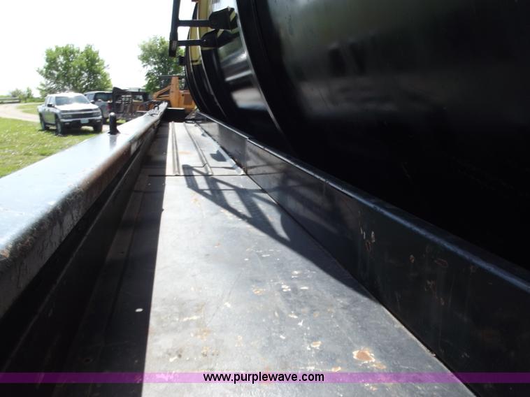 image for item B9207 1988 White WCA 647 vac truck