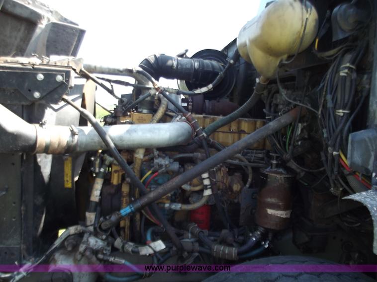 image for item B9207 1988 White WCA 647 vac truck