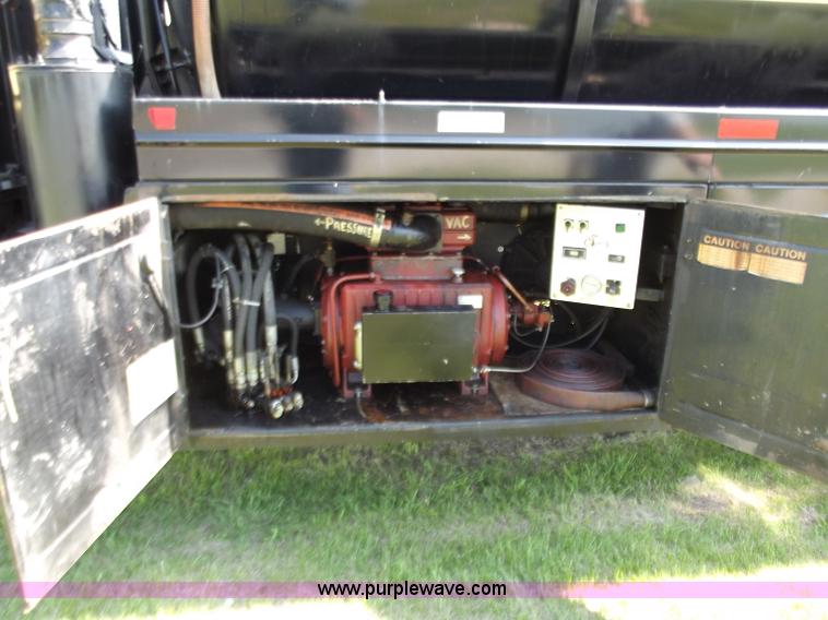 image for item B9207 1988 White WCA 647 vac truck