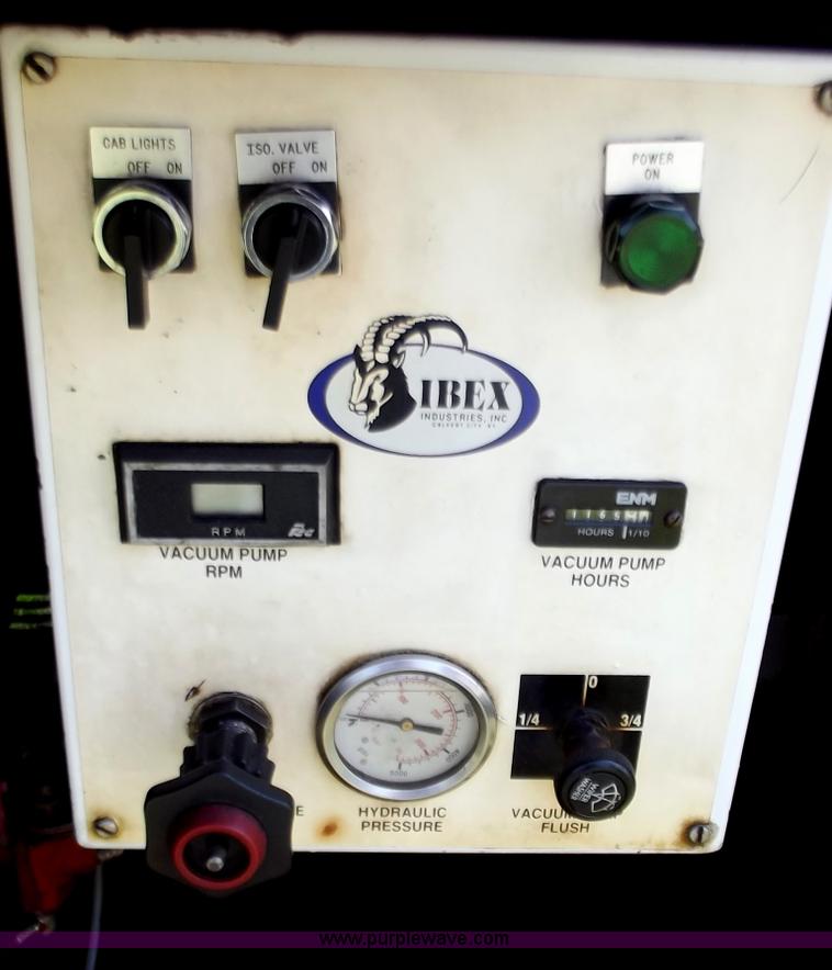 image for item B9207 1988 White WCA 647 vac truck