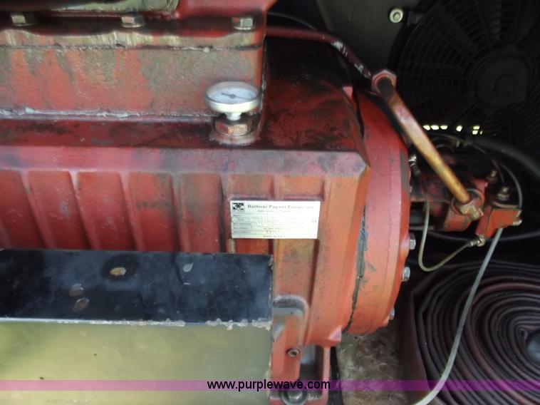 image for item B9207 1988 White WCA 647 vac truck