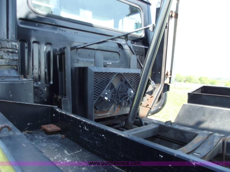 image for item B9207 1988 White WCA 647 vac truck