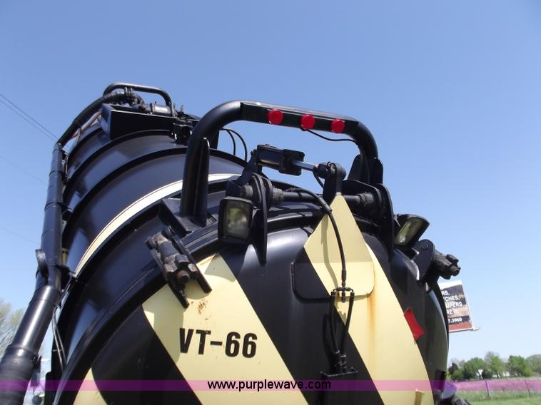 image for item B9207 1988 White WCA 647 vac truck