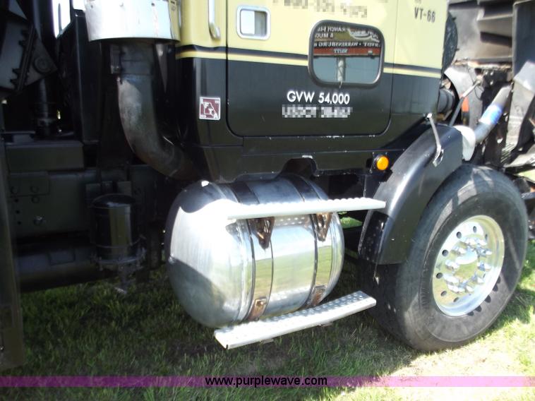 image for item B9207 1988 White WCA 647 vac truck