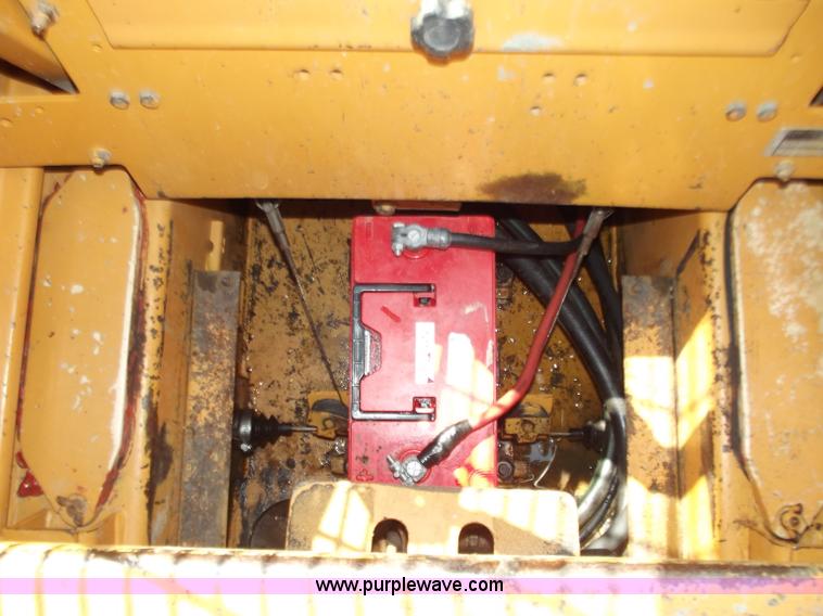 image for item B9208 1999 Case 1840 skid steer