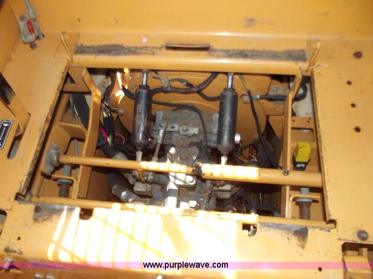 image for item B9208 1999 Case 1840 skid steer