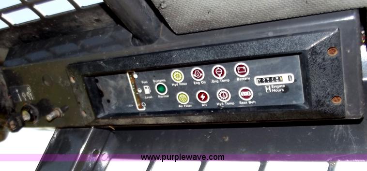 image for item B9208 1999 Case 1840 skid steer