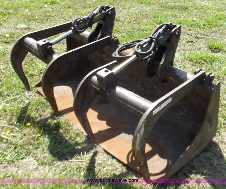 image for item B9209 60" skid steer grapple bucket