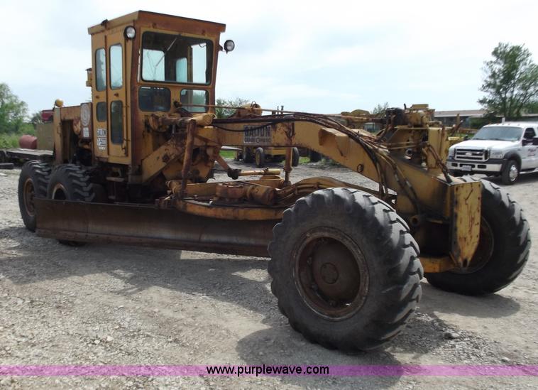 image for item C2031 Galion T-500A motor grader