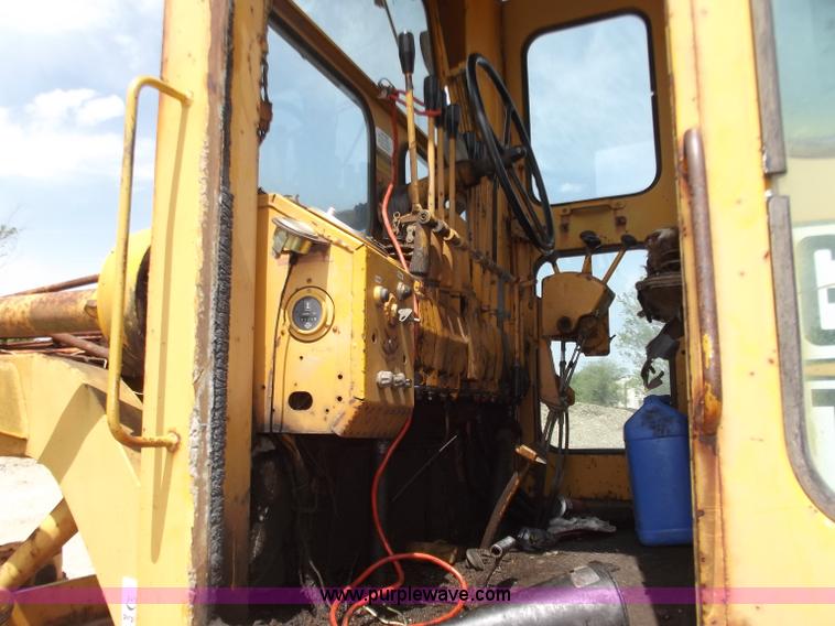 image for item C2031 Galion T-500A motor grader