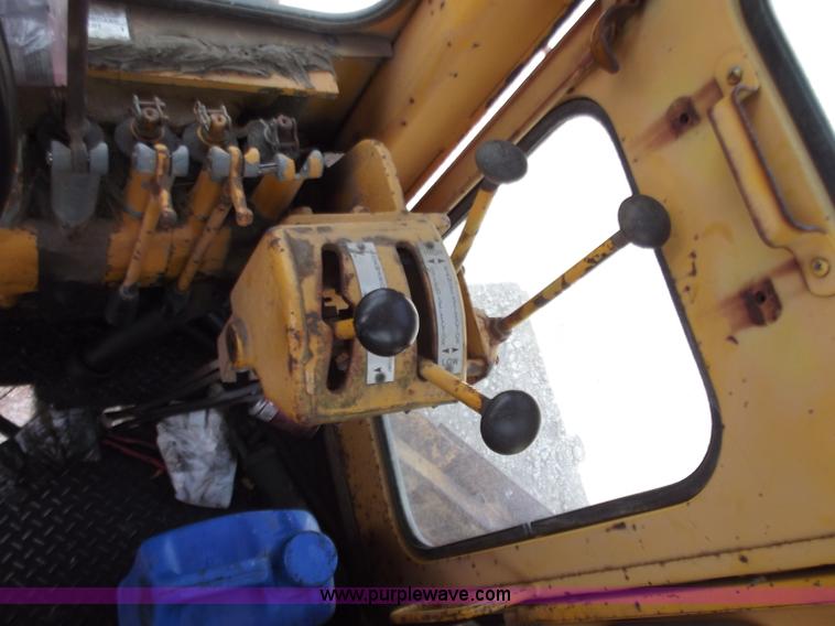 image for item C2031 Galion T-500A motor grader
