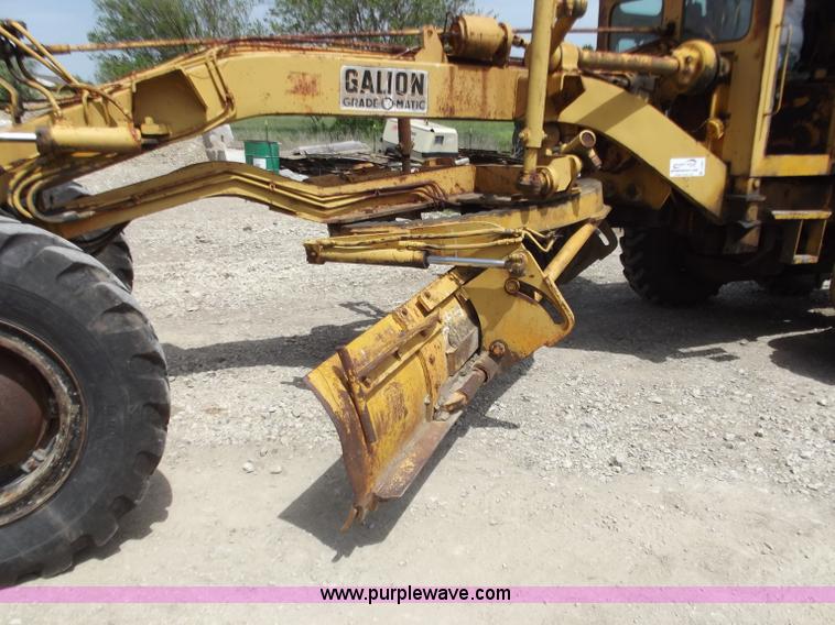 image for item C2031 Galion T-500A motor grader