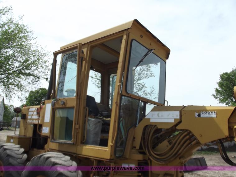 image for item C2035 1990 Fiat Allis FG75 articulating motor grader