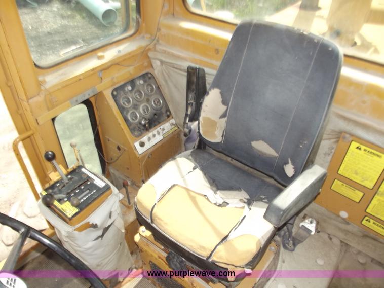 image for item C2035 1990 Fiat Allis FG75 articulating motor grader