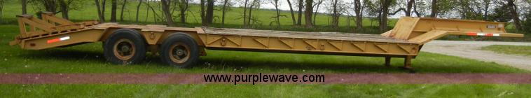 image for item C4473 1984 Holden 40' lowboy trailer