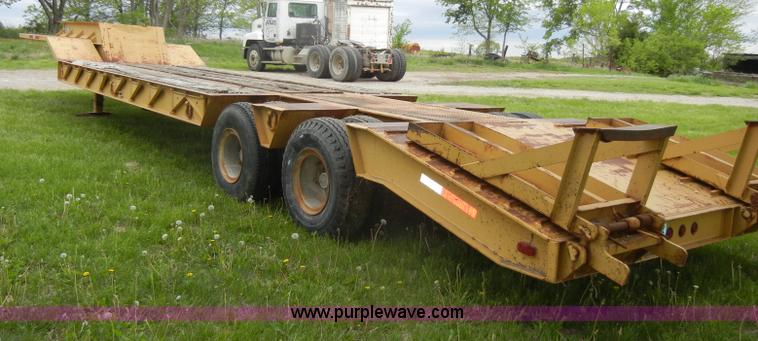 image for item C4473 1984 Holden 40' lowboy trailer
