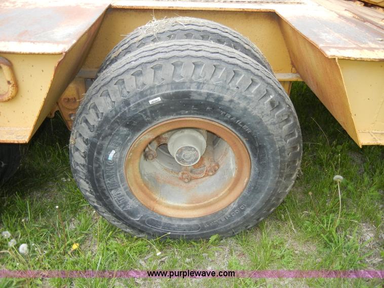 image for item C4473 1984 Holden 40' lowboy trailer