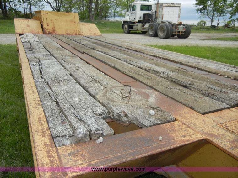 image for item C4473 1984 Holden 40' lowboy trailer