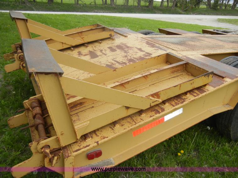 image for item C4473 1984 Holden 40' lowboy trailer