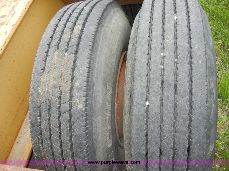 image for item C4473 1984 Holden 40' lowboy trailer