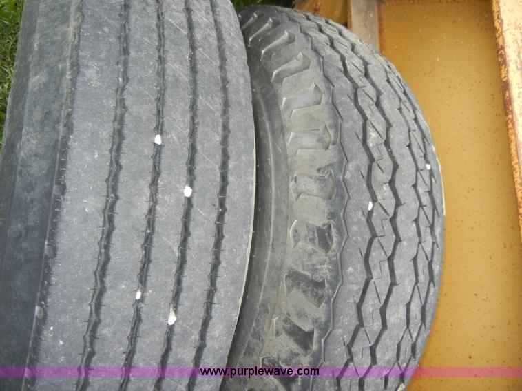 image for item C4473 1984 Holden 40' lowboy trailer