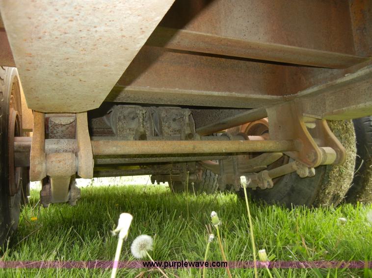 image for item C4473 1984 Holden 40' lowboy trailer