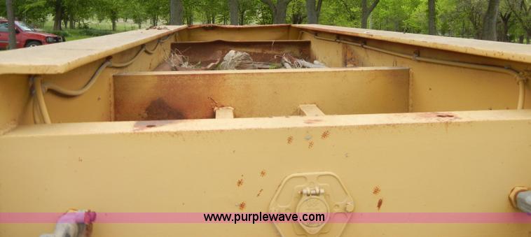 image for item C4473 1984 Holden 40' lowboy trailer