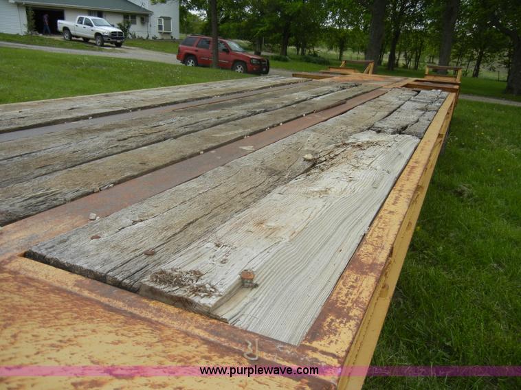 image for item C4473 1984 Holden 40' lowboy trailer