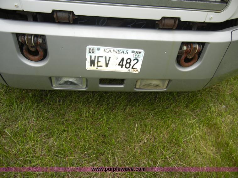 image for item C4474 1994 Mack CH613 semi truck